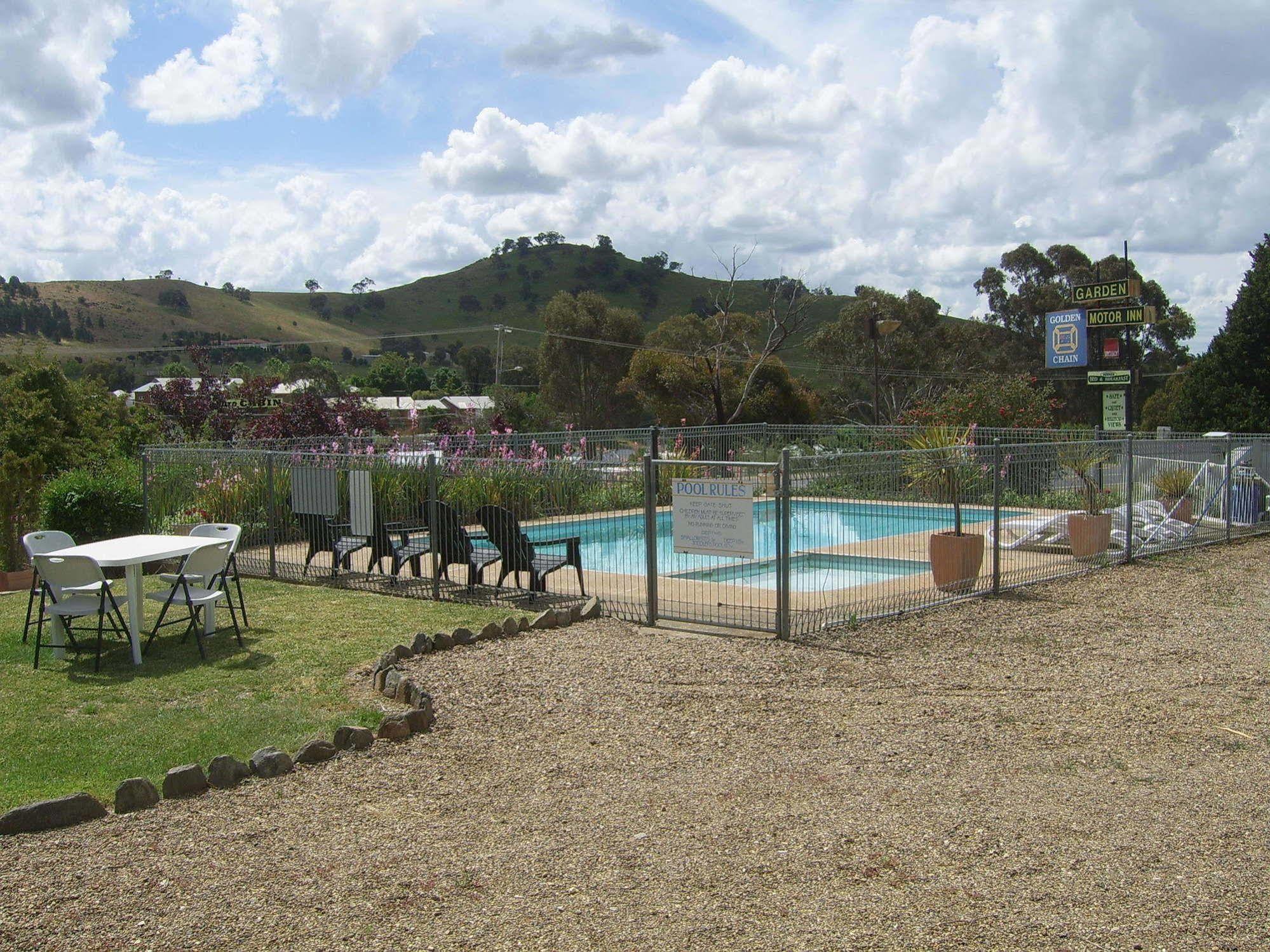 Garden Motor Inn Gundagai Exteriör bild